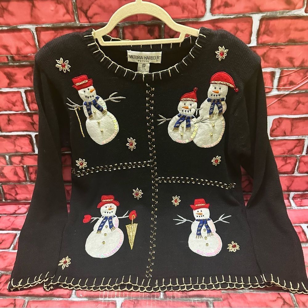 VICTORIA HARBOUR Christmas Sweater Petite crew neck snowman’s